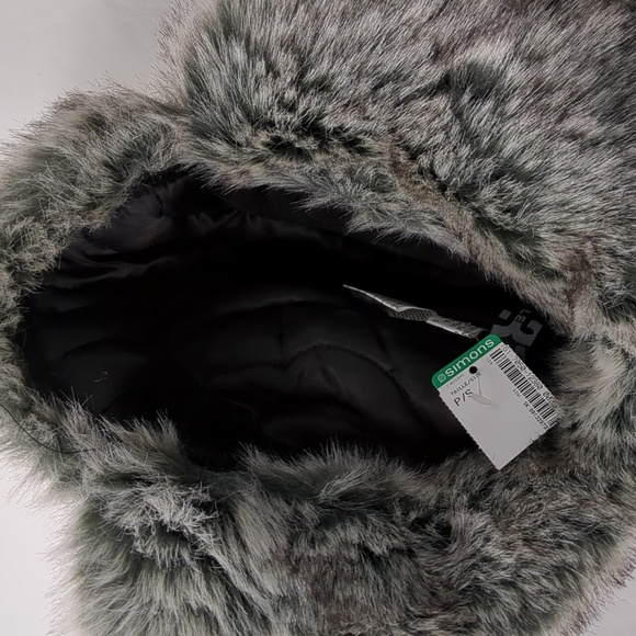 NWT SIMONS Camo Faux Fur Trapper Hat Size Small - Picture 3 of 6